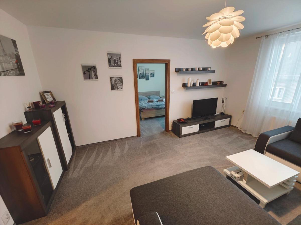 Apartman V Centru Karlsbad Eksteriør billede